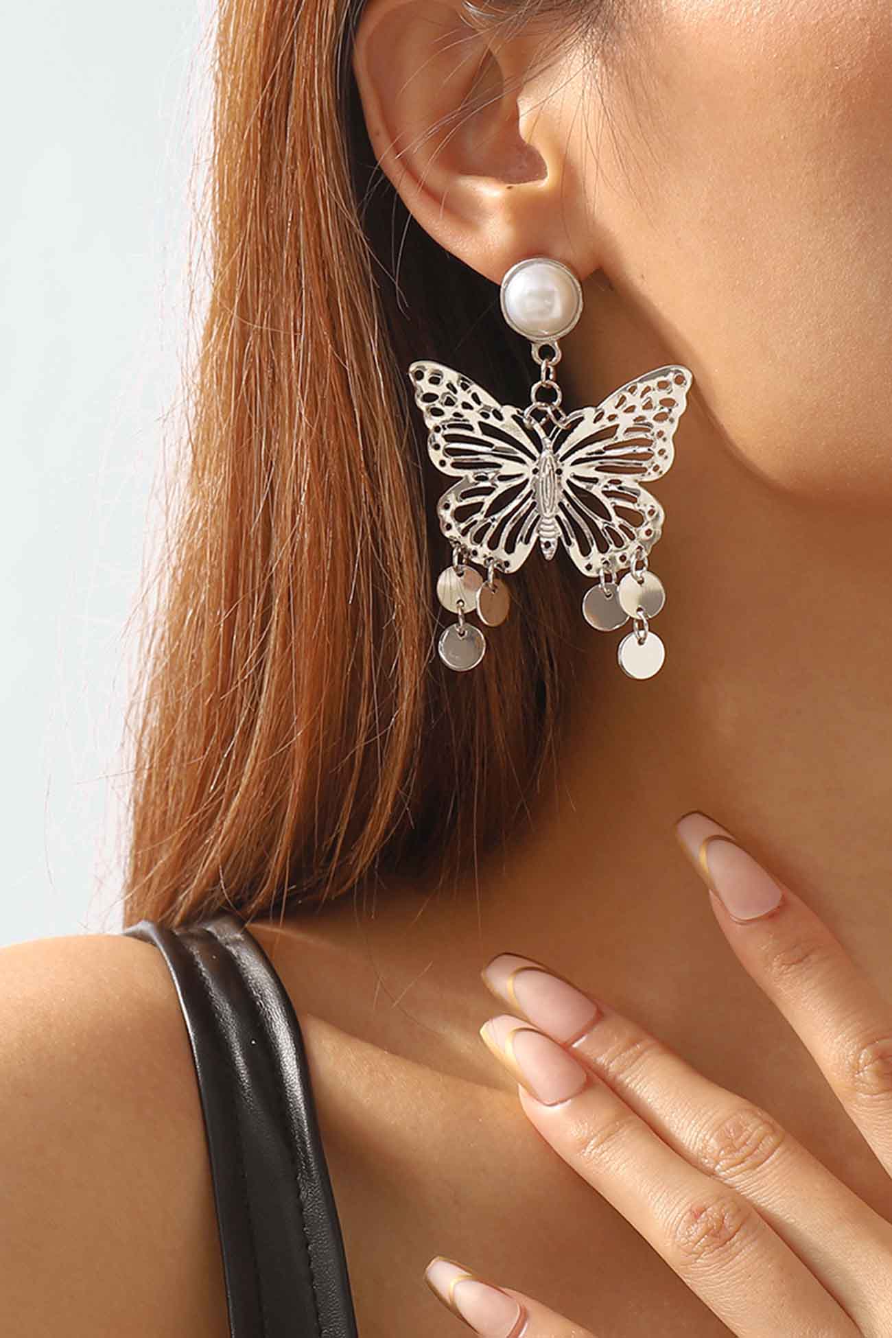 Loookus - Butterfly Cutout Pearl Stud Earrings