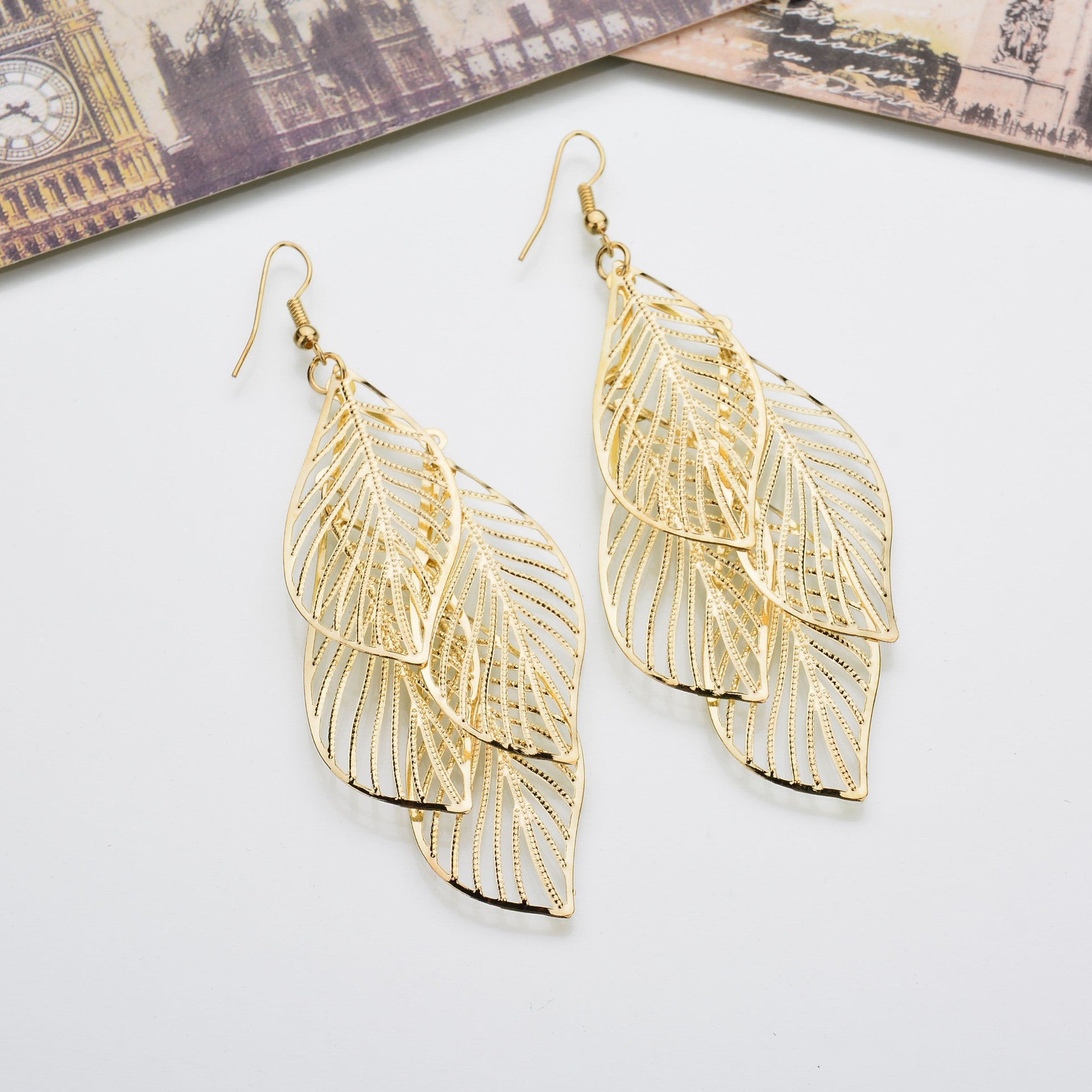 Loookus - Simple Metal Leaf Earrings