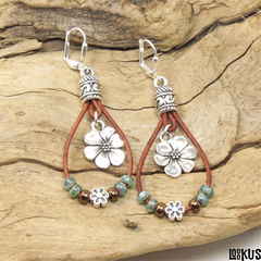 Loookus - Fashionable Leather Cord Flower Earrings