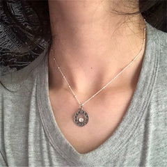 Loookus - Moon Phase Moonstone Necklace