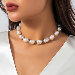 Loookus - Ladies with vintage pearls stacked with woven Baroque ornaments
