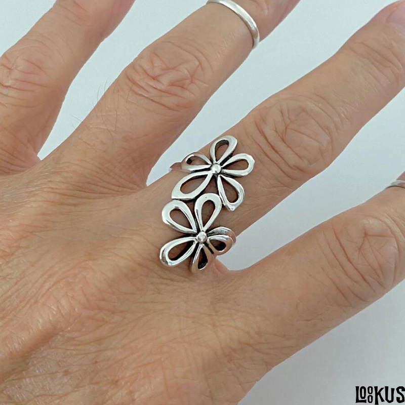 Loookus - Hollow Flower Adjustable Ring