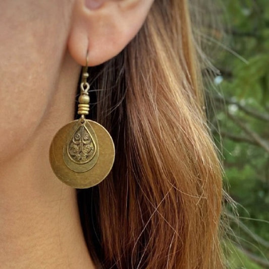 Loookus - Bohemian retro ethnic style distressed bronze circle carved earrings