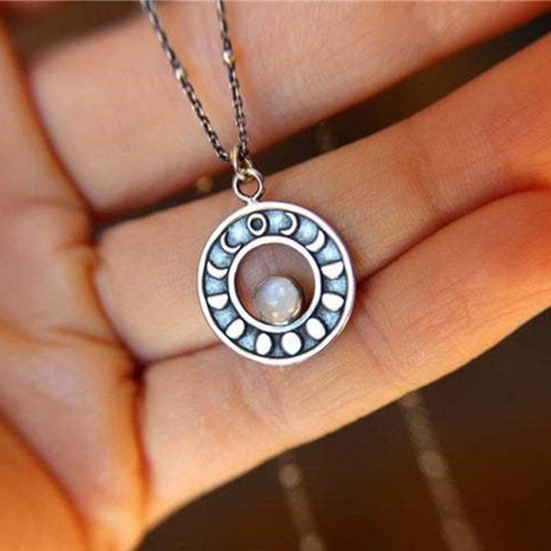 Loookus - Moon Phase Moonstone Necklace