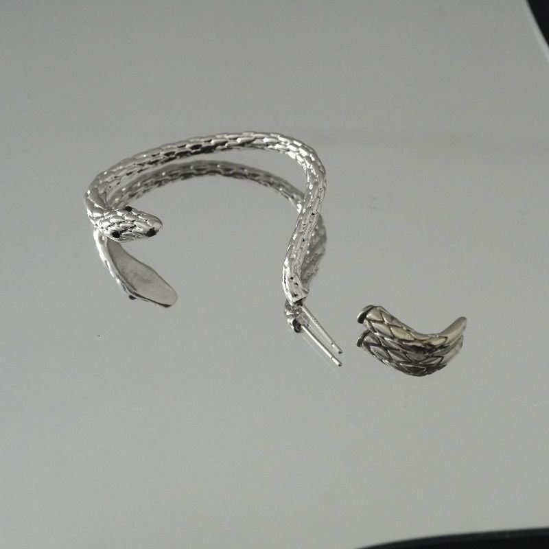 Loookus - Small Snake Winding Earrings