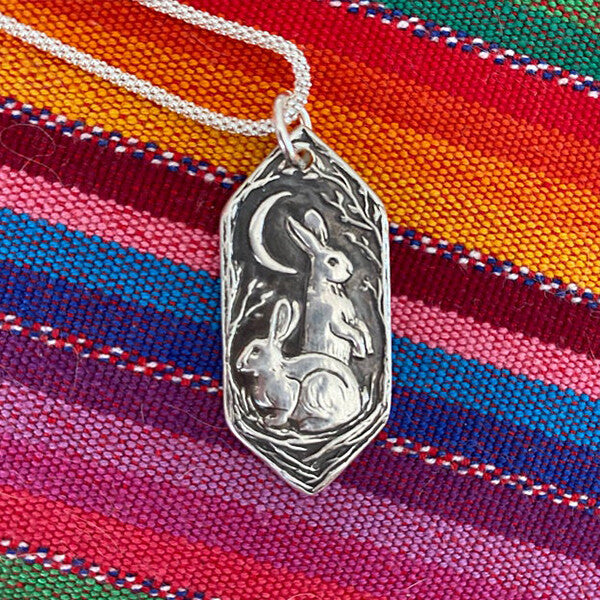 Loookus - Sterling Silver Rabbit Stamp Pendant Necklace