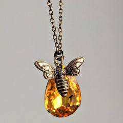 Loookus - Sterling Silver Bee Drop Amber Necklace