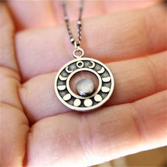 Loookus - Moon Phase Moonstone Necklace