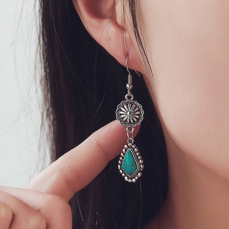 Loookus - Bohemian Vintage Carved Turquoise Long Earrings