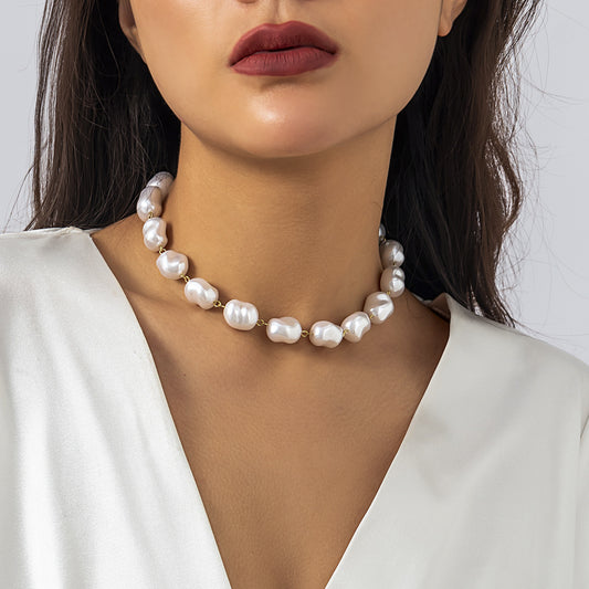 Loookus - Ladies with vintage pearls stacked with woven Baroque ornaments